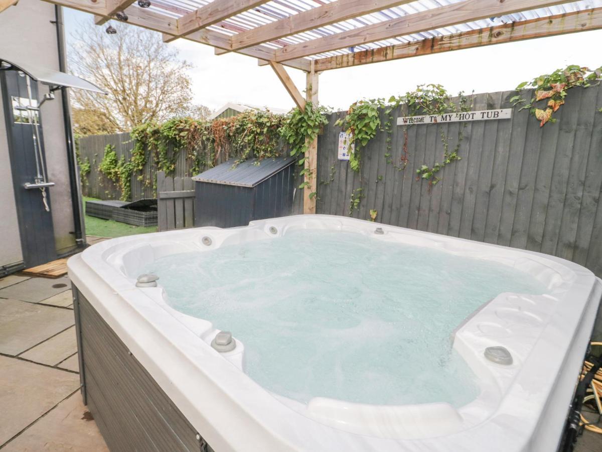 Hunters Cottage Benllech Buitenkant foto